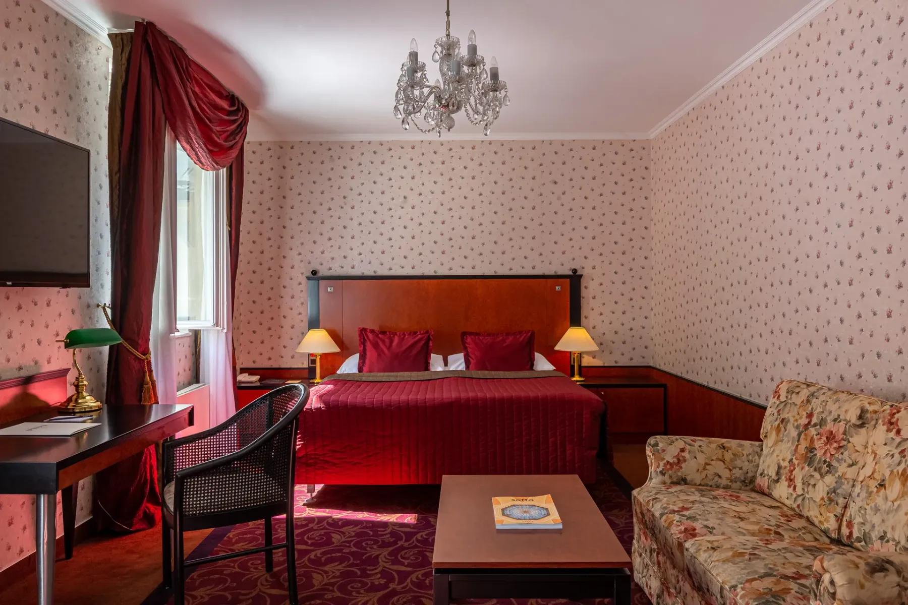 02-Riverside_Superior_Room_465_loznice_2020_Jan_Maly